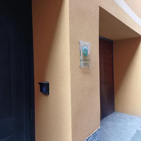 La Fortezza Di - Bed & Breakfast *